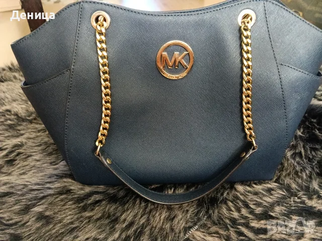 Дамска чанта на Michael kors 