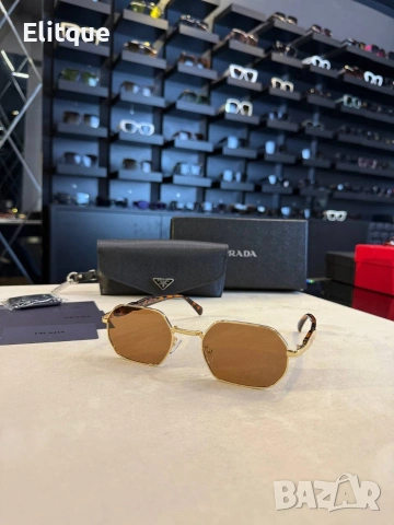 Очила + висок клас калъф + на марката кутия + сертификат + кърпичка celine  cartier miu miu , снимка 11 - Слънчеви и диоптрични очила - 54485370
