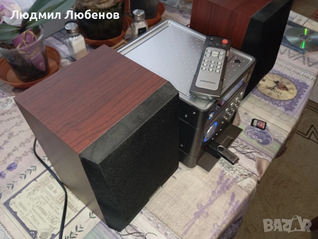 Малка уредба Grundig Радио,cd,mo3,Aux,usb,micro SD , снимка 5 - Аудиосистеми - 54609808