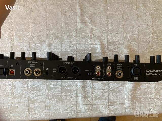 Denon DJ MC4000 - като нов / Serato DJ контролер, снимка 6 - Ресийвъри, усилватели, смесителни пултове - 54652734