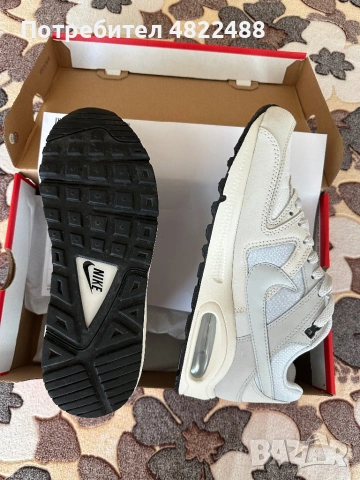 Продавам чисто нови маратонки Nike Air Max Command, снимка 4 - Маратонки - 54484293