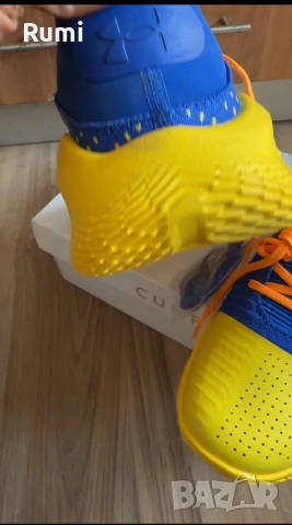Оригинални нови маратонки Under Armour Curry 4 Low Flotro ! 44 н, снимка 4 - Маратонки - 54624809