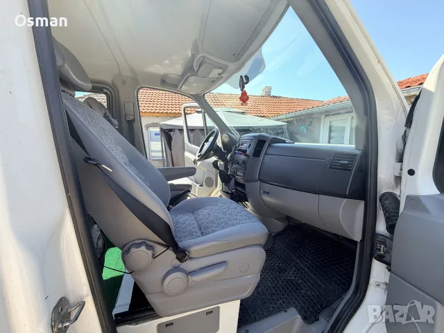 Volkswagen Crafter 2.5 TDİ, снимка 9 - Автомобили и джипове - 55667176