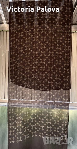 Луксозен винтидж шал в стил Max Mara - 175 x 65 см, снимка 2 - Шалове - 55069888