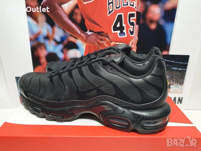 !НОВИ! Nike Air Max Plus 'TN' Leather | Triple Black | + КУТИЯ, снимка 5 - Маратонки - 55282986
