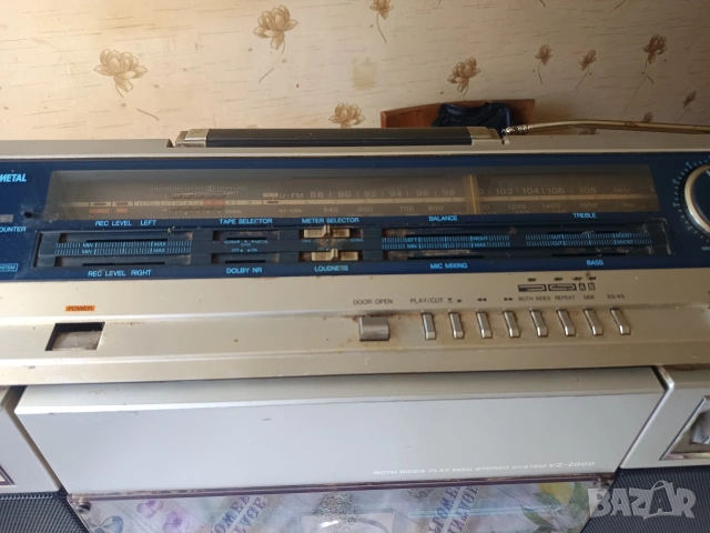 SHARP VZ 2000H , снимка 2 - Радиокасетофони, транзистори - 54659332