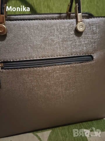 Дамска чанта GUESS , снимка 2 - Чанти - 55227135