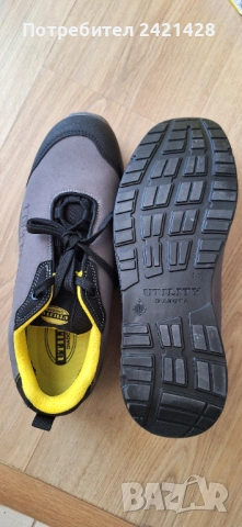 Продавам работни обувки DIADORA 44 номер с железни бомбета, снимка 4 - Маратонки - 54387886