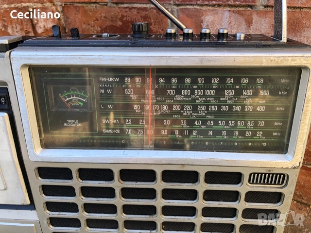 Радиокасетофон National Panasonic RQ554LDS, снимка 3 - Радиокасетофони, транзистори - 54810234