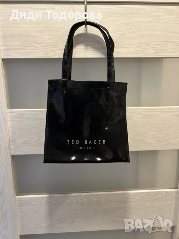 Оригинална чанта Ted Baker Icon Bag – Черна с панделка
, снимка 2 - Чанти - 55600476