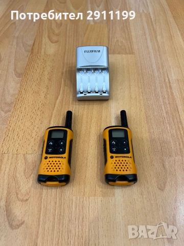 Радиостанция Motorola 2 бр. с подарък