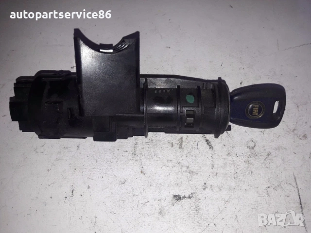 Контактен ключ с ключ за Fiat Doblo 1.9 JTD (2004) B36505521, снимка 2 - Части - 54484361