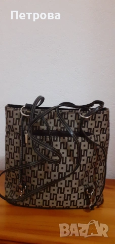 Дамска чанта, снимка 2 - Чанти - 53737271