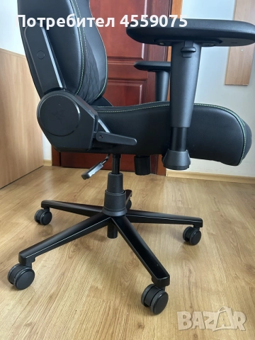 Стол Gaming Razer Enki X, Черен/Зелен с възглавничка за глава, снимка 3 - Столове - 55341628