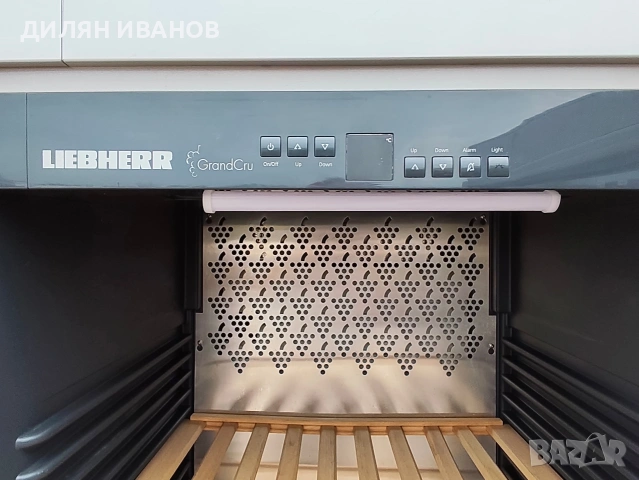 Охладител за вино Liebherr , снимка 6 - Хладилници - 54790185