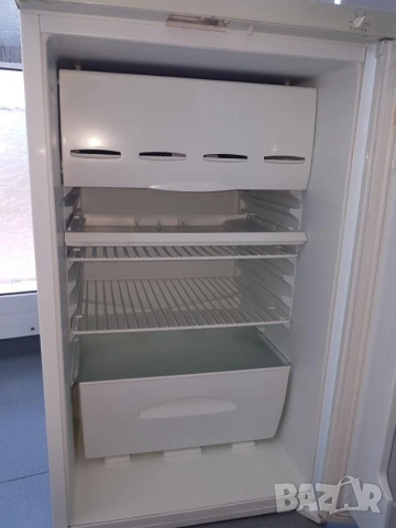 ПРОДАВАМ ХЛ. INDESIT, снимка 5 - Хладилници - 55264443