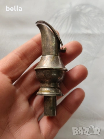 Стари посребрени тапи, за бутилки с орнаменти, снимка 4 - Антикварни и старинни предмети - 54144231