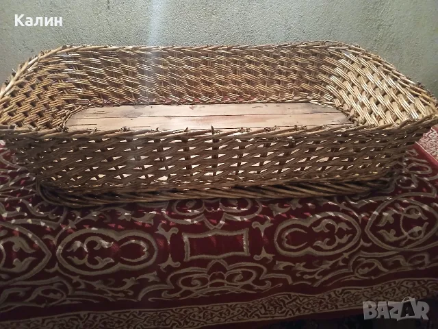 голяма плетена декоративна кошница битова лакирана ца всичко може да се използва сакси брукани  .
