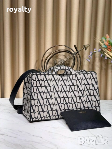 Valentino Нова Кожена Дамска Чанта Валентино Различни Цветове , снимка 11 - Чанти - 54621465