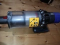 Отлична прахосмукачка Dyson V10 с добра батерия и аксесоари, снимка 4