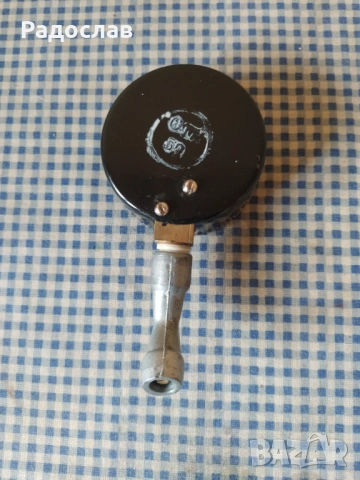 Български стар манометър за гуми , снимка 3 - Аксесоари и консумативи - 54271174