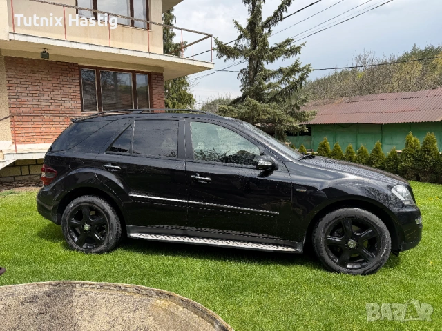 Mercedes-Benz ML 320 Edition 10 Sport Всички екстри, снимка 5 - Автомобили и джипове - 54490887