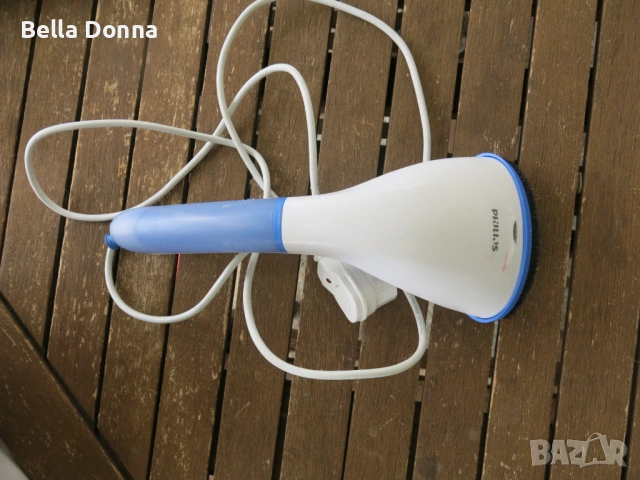 Уред за вертикално гладене с пара Philips Steam&Go