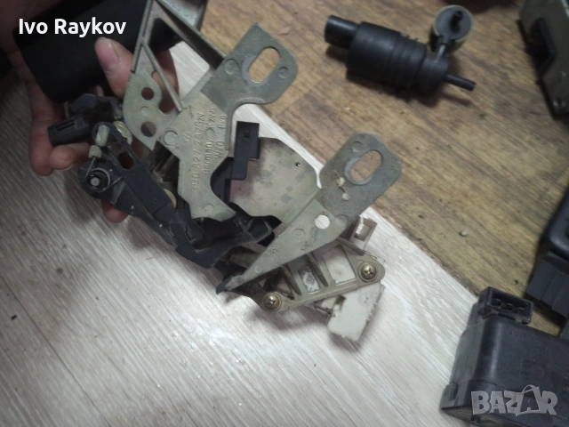 Брава , заден капак за Volkswagen PASSAT B5 , 3B0827297G, снимка 3 - Части - 54158279