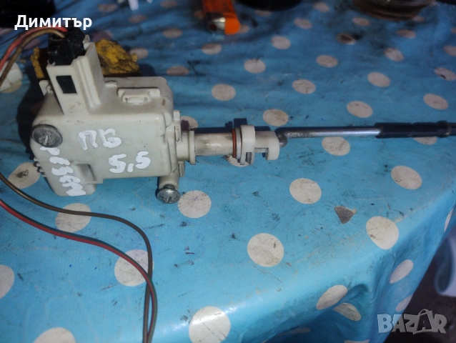 Моторче Отваряне Резервоар За Фолксваген Пасат Б5.5 2002г / VW Passat B5.5 2002y