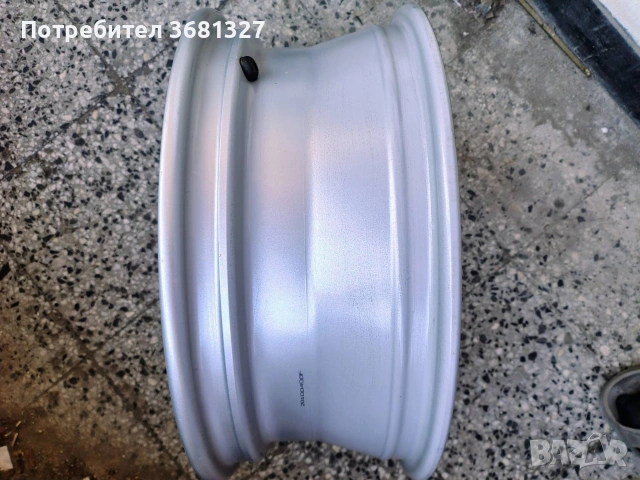 Оригинална джанта Hyundai ix35 2010 година, снимка 2 - Гуми и джанти - 54606596