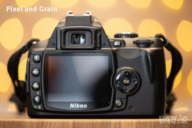 Nikon фотоапарат + два обектива и аксесоари Никон, снимка 2 - Фотоапарати - 54209007