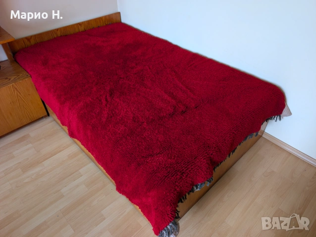 Китеник (губер), 100% вълна, 202 x 143 cm, ръчна изработка, отлично състояние, запазен, червен