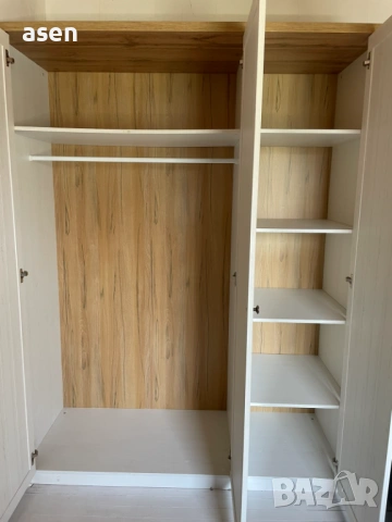 Трикрилен гардероб , снимка 2 - Гардероби - 54728304