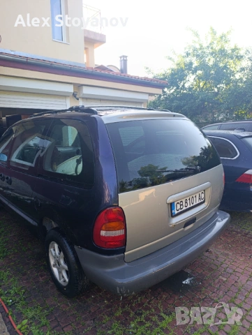 Chrysler Voyager 2.4 газ/бензин , снимка 7 - Автомобили и джипове - 54944376