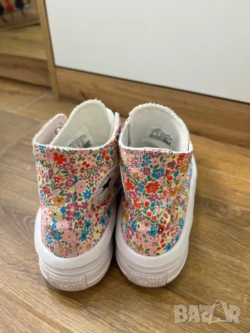 Дамски кецове Converse, цветни, снимка 3 - Кецове - 55606634