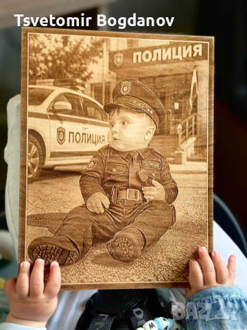 Гравирани снимки върху дърво по ваша снимка – уникален персонален подарък, снимка 7 - Сувенири от дърво - 54499330