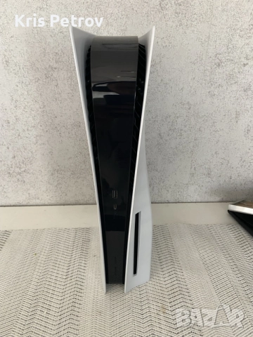 Конзола PlayStation 5 Disc Edition + FIFA 20, снимка 3 - PlayStation конзоли - 55111595