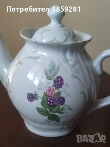 Порцеланов чайник, снимка 2 - Аксесоари за кухня - 54993088