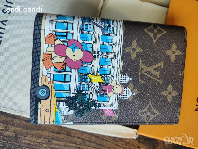 дамски портмонета/калъфи за паспорт Louis Vuitton , снимка 2 - Портфейли, портмонета - 55498593