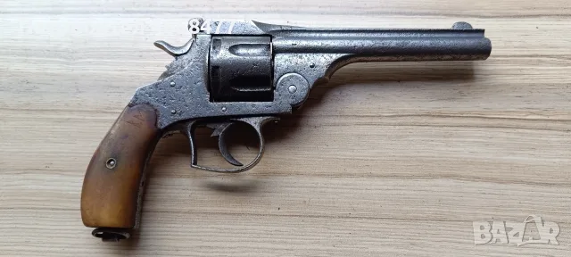 Стар револвер...