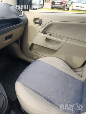 Ford Fiesta 1.4. benzin 80k.c., снимка 6 - Автомобили и джипове - 54220733