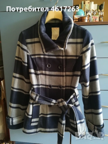 Дамско двуредно палто ESPRIT