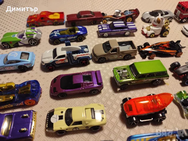 45 броя Hotwheels, снимка 3 - Коли, камиони, мотори, писти - 55409172