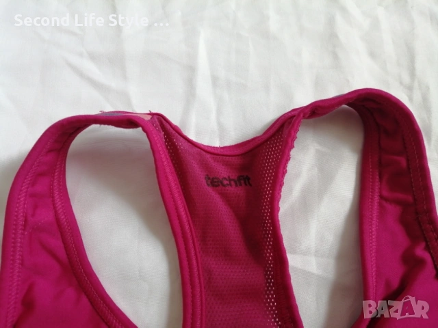 Adidas techfit оригинално дамско спортно бюстие р-р XXS-XS, снимка 10 - Корсети, бюстиета, топове - 54044844