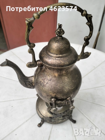 Посребрен чайник с поставка