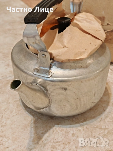 Чисто Нов Много Качествен Руски Соц СССР Електрически Чайник с упътване и кутия