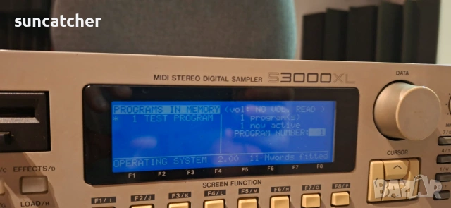 Akai S3000XL Studio Sampler
