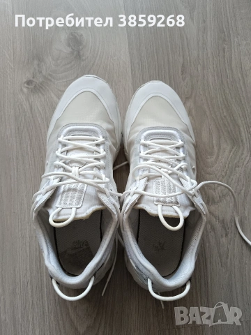 Оригинални мъжки маратонки Nike – №43 (US 9.5), снимка 3 - Маратонки - 54398427