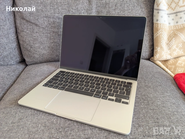 MacBook Air 13 M4 24/512 Silver. Battery 5 cycles., снимка 2 - Лаптопи за работа - 55243911