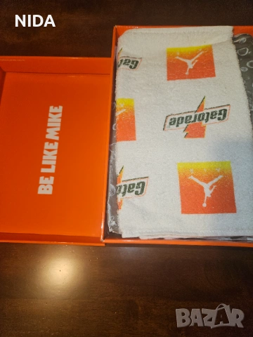 Маратонки Nike Air Jordan 1 Retro Hi “Gatorade” - 45.5 EU / 10.5 UK - НОВИ - УНИКАТ!, снимка 6 - Маратонки - 54804544